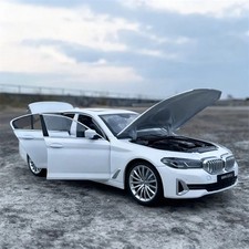 1:18 BMW 5 Series 530i Diecast Car Model Alloy Luxury Toy Gift