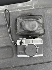 Vintage Fujica Half 1.9 Black Compact Manual Focus 35mm Half-Frame Film Camera 