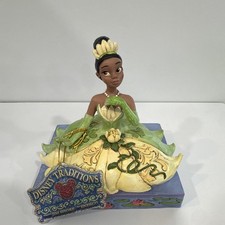 Enesco Disney Traditions Showcase "Be Independent" Tiana Figurine 6001279 6"