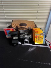 Canon AE-1 35mm SLR Film Camera Vivitar 28mm Lens Flash Bag 4x Kodak MAX 8-Pack