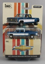 1:64 IXO Models *BLUE & WHITE* 1977 Chevrolet Silverado C30 Dually Pickup Truck