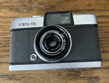 VTG Olympus-Pen 35mm 1/2 Frame Camera