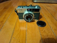 Vintage Petri Color 35E Fully Automatic Film Camera