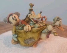 Disney Harmony Kingdom Along For The Ride Figure Trinket Box LE 1000 Christmas