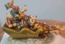 Disney Harmony Kingdom Mickey & Friends Holiday Sleigh Ride Figure Trinket Box