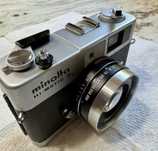 Minolta Hi-Matic 7S II ROKKOR Vintage Film Camera with Case