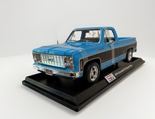 1974 Chevrolet C10 Cheyenne Super 1:18 Diecast Model Truck Blue Maisto NEW